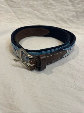 Vineyard Vines Hockey Scene Canvas Leather Belt Size 30 Blue Preppy